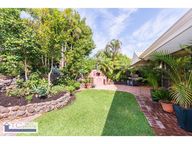 33 Bayview Vista, Ballajura WA 6066