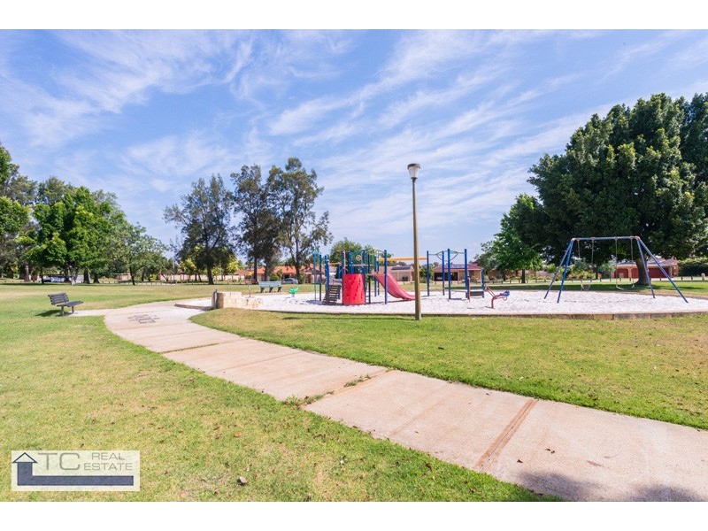 33 Bayview Vista, Ballajura WA 6066