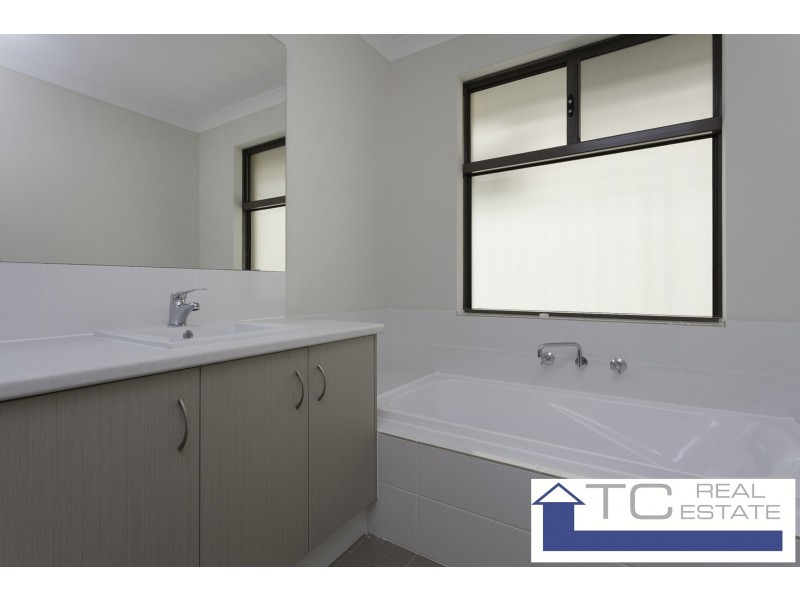 2 Coucal Street, Gwelup WA 6018