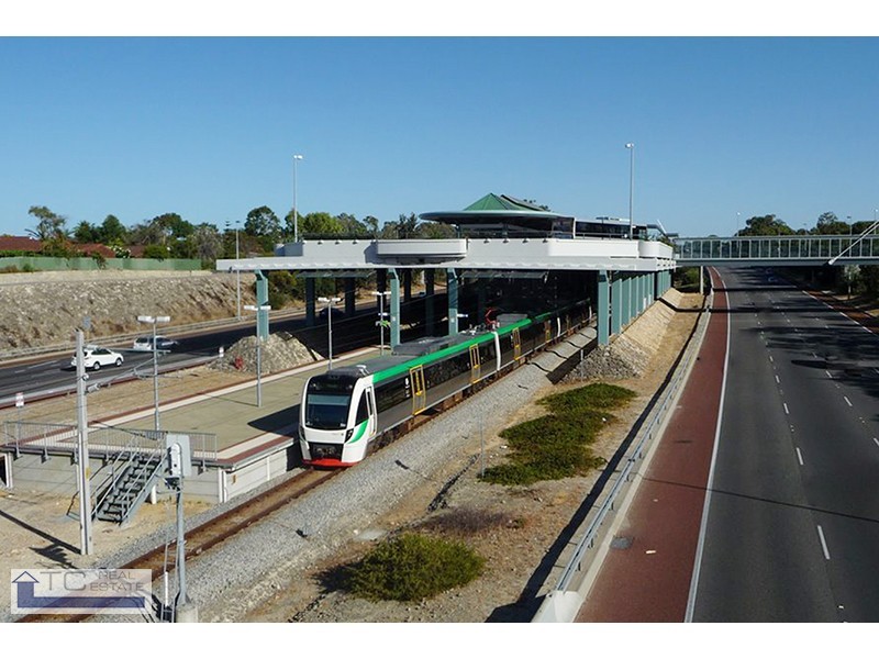 30A The Circle, Warwick WA 6024