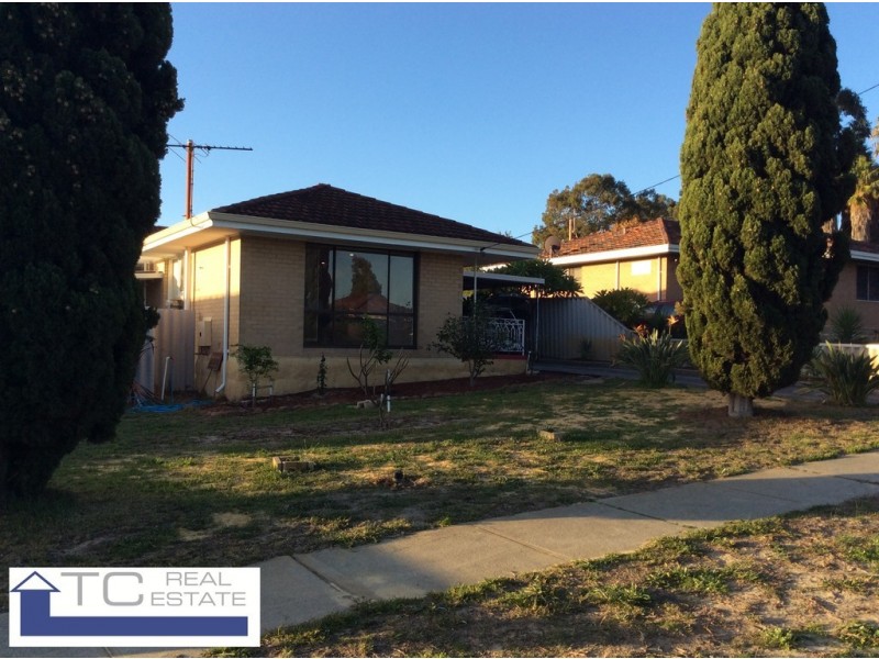 7 Templeton Crescent, Girrawheen WA 6064