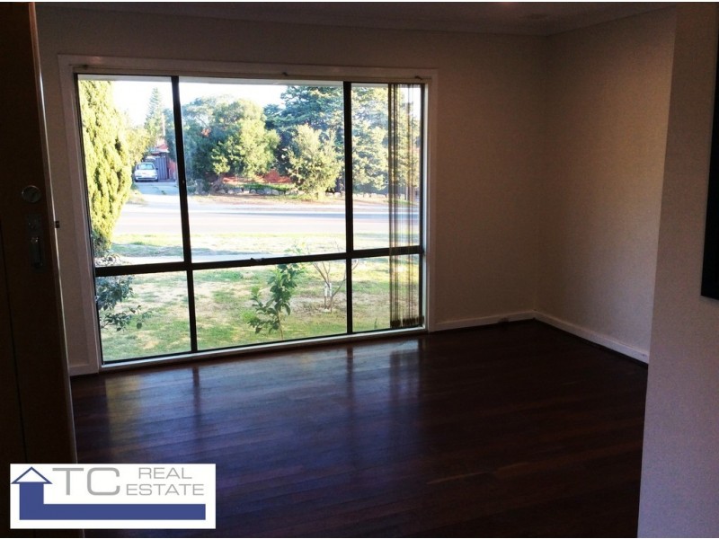 7 Templeton Crescent, Girrawheen WA 6064