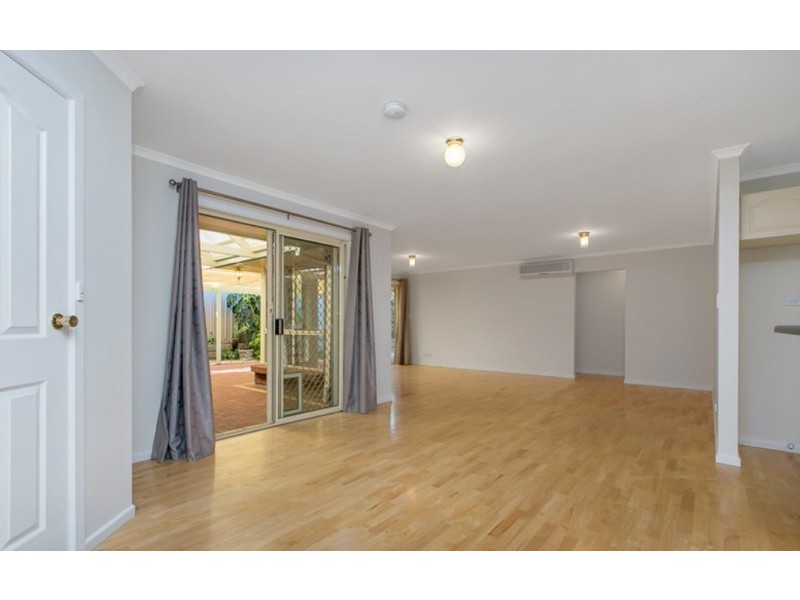 16 Carlislie Court, Hallett Cove SA 5158