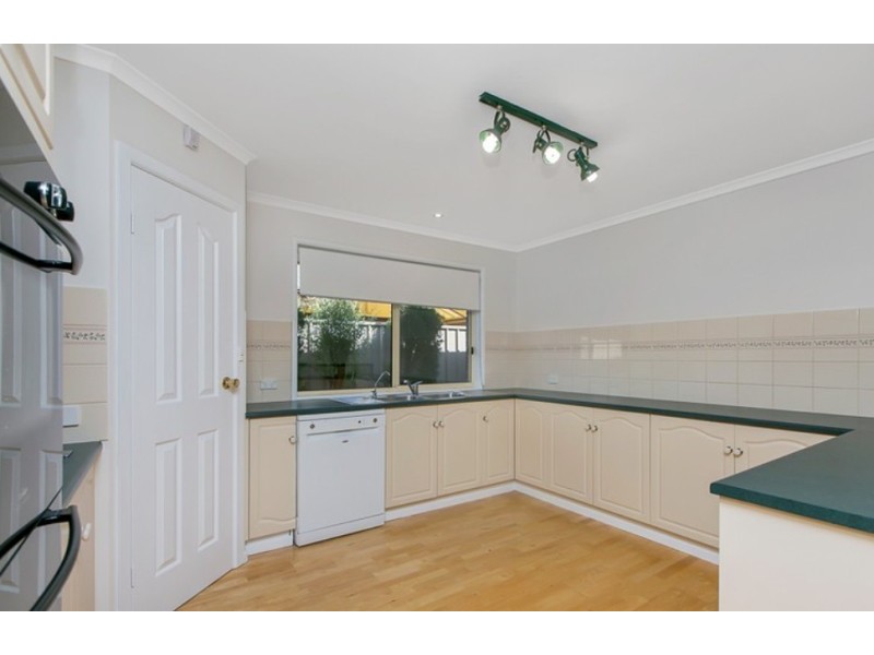 16 Carlislie Court, Hallett Cove SA 5158