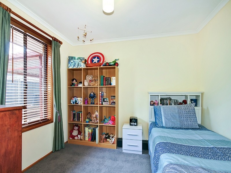 9 CURTIN COURT, Trott Park SA 5158