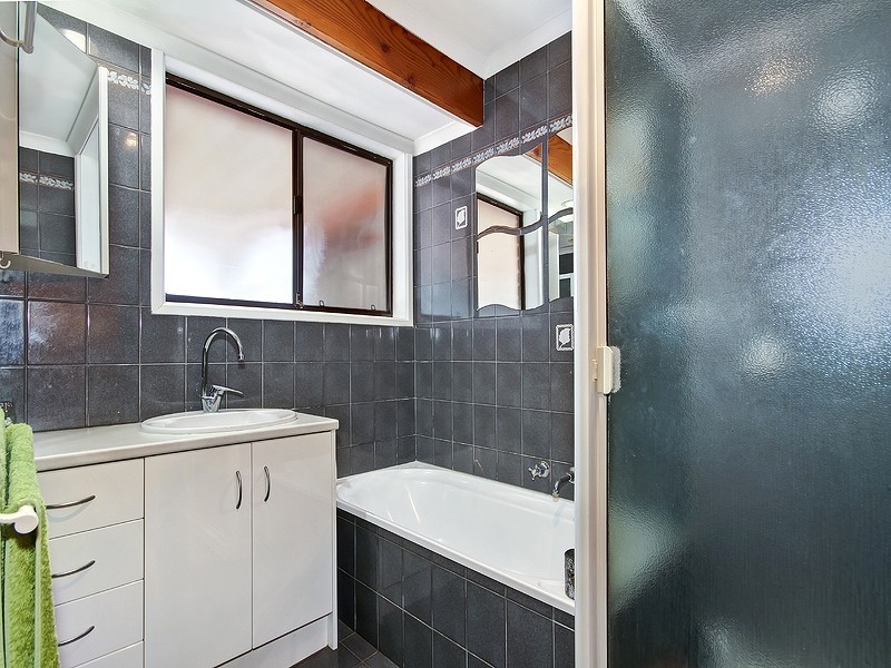 9 CURTIN COURT, Trott Park SA 5158