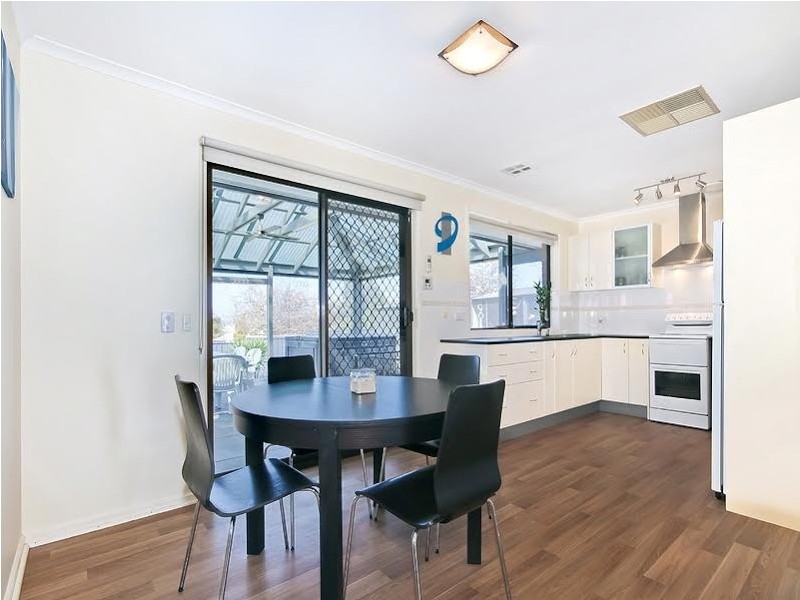 8 DARGI COURT, Trott Park SA 5158