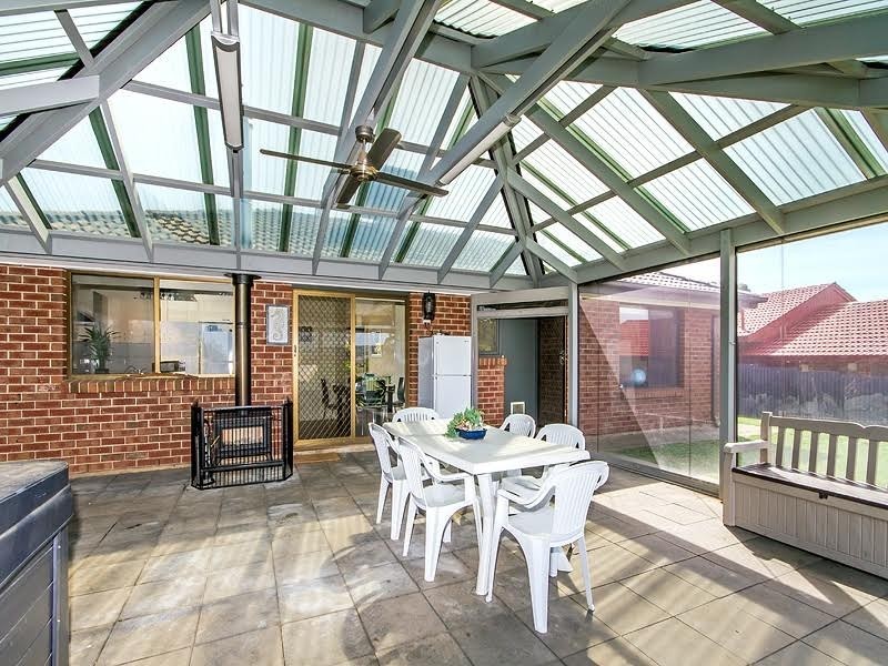 8 DARGI COURT, Trott Park SA 5158