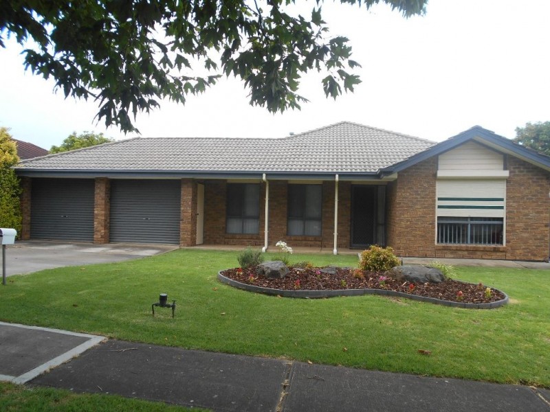 8 YOUNG STREET, Trott Park SA 5158