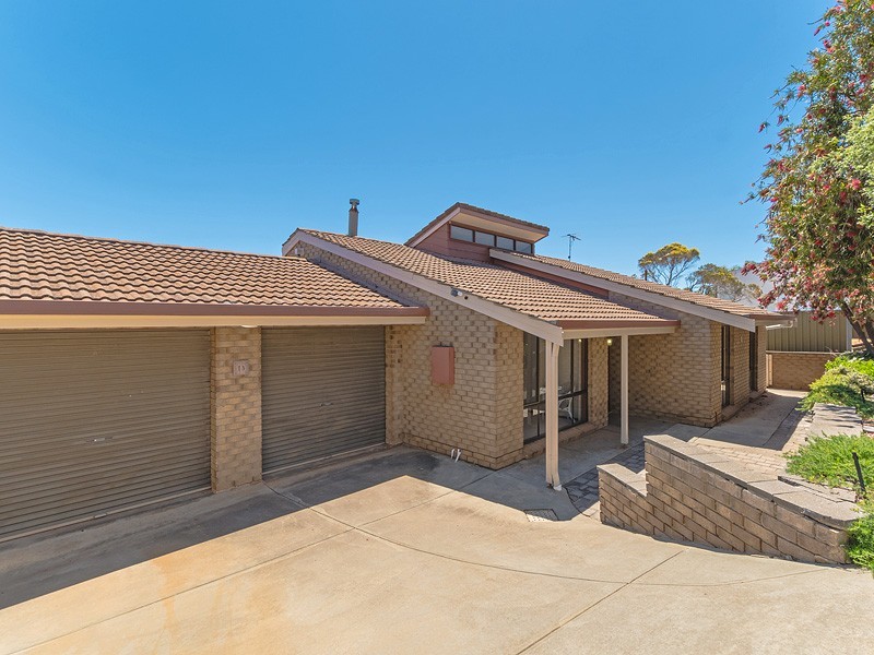 13 KURRAMBI CRESCENT, Hallett Cove SA 5158