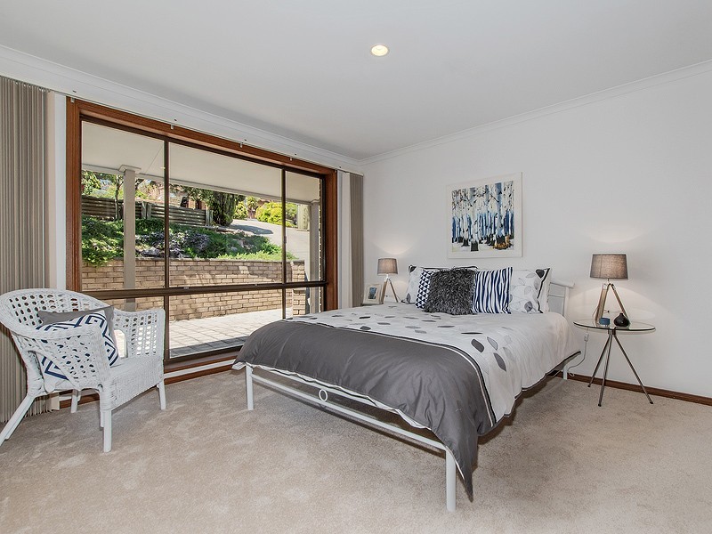 13 KURRAMBI CRESCENT, Hallett Cove SA 5158