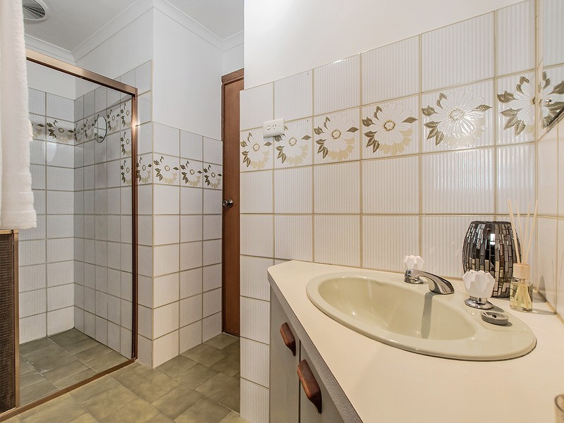 13 KURRAMBI CRESCENT, Hallett Cove SA 5158