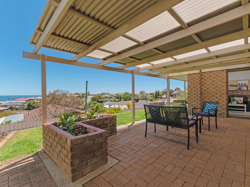 13 KURRAMBI CRESCENT, Hallett Cove SA 5158