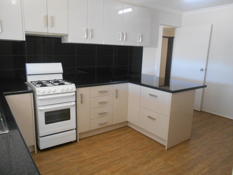 5 DOBELL COURT, Trott Park SA 5158