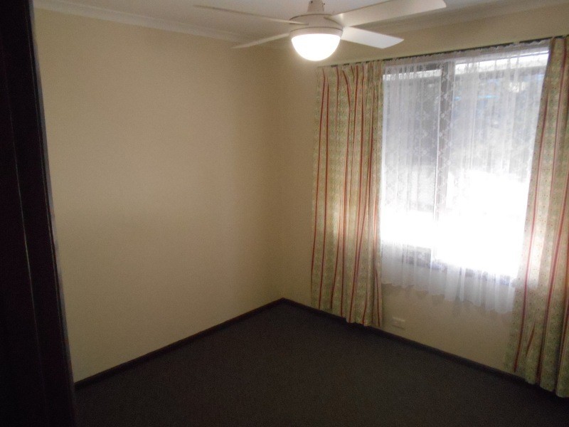 5 DOBELL COURT, Trott Park SA 5158