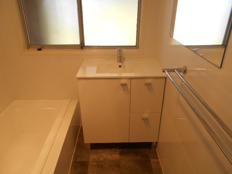 5 DOBELL COURT, Trott Park SA 5158