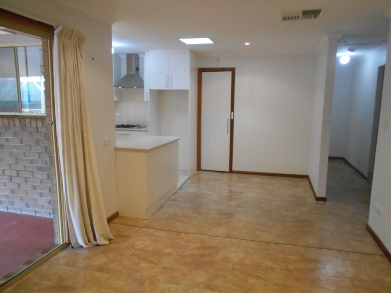 112 REYNELL ROAD, Woodcroft SA 5162