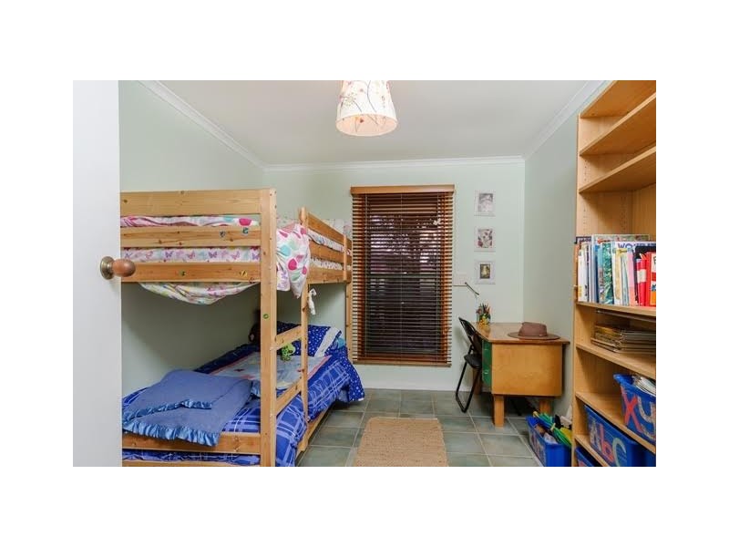 202 THE COVE ROAD, Hallett Cove SA 5158