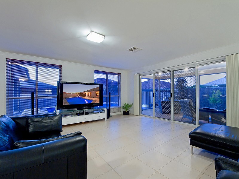 3 Carlisle Court, Hallett Cove SA 5158