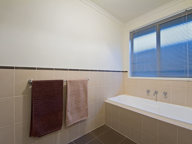 3 Carlisle Court, Hallett Cove SA 5158