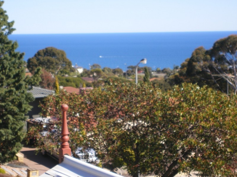 6 Thermopylae Crescent, Hallett Cove SA 5158