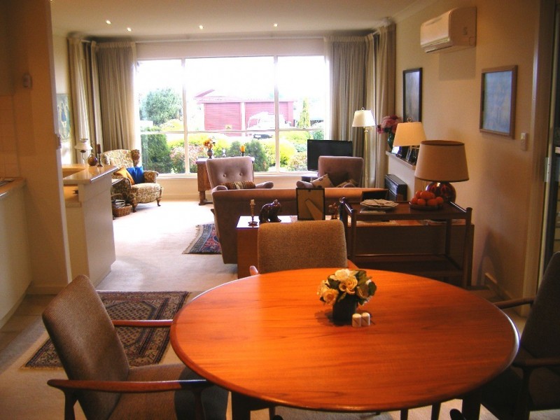 6 Thermopylae Crescent, Hallett Cove SA 5158