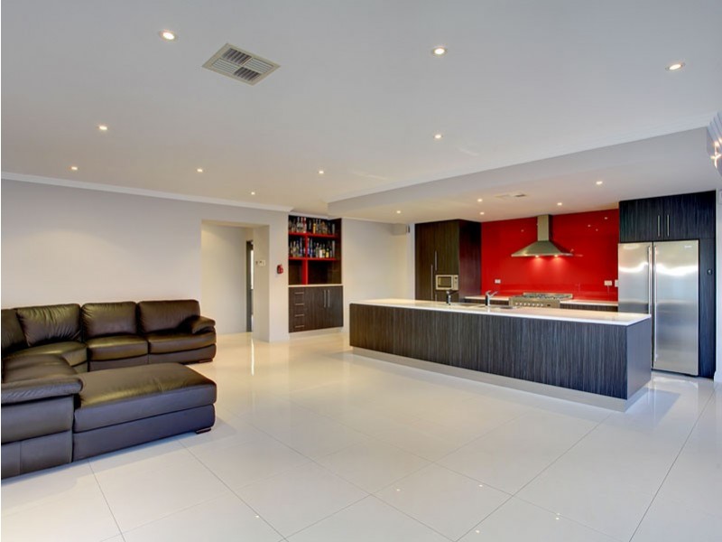 32 PARKVIEW STREET, Burton SA 5110