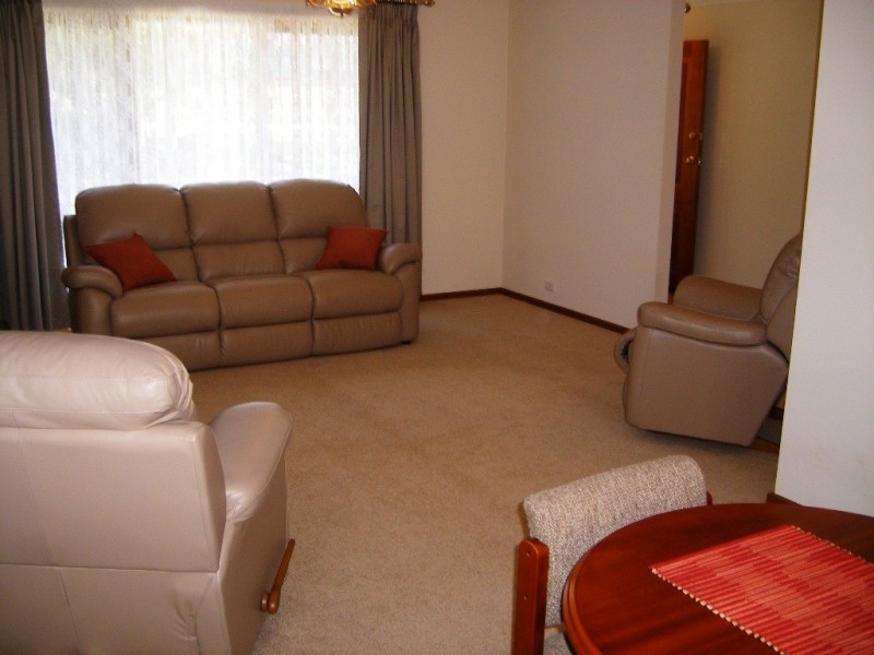 6 Zwerner Drive, Hallett Cove SA 5158