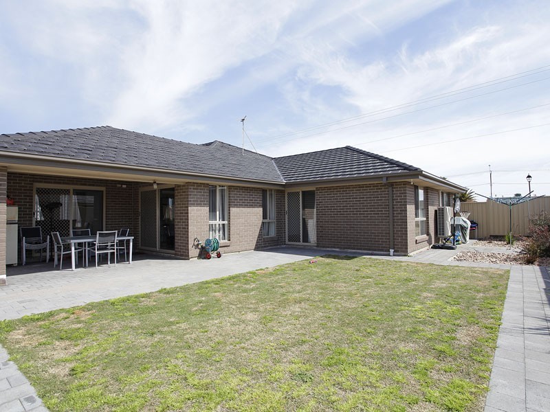 2 MERCHANT COURT, Seaford Meadows SA 5169