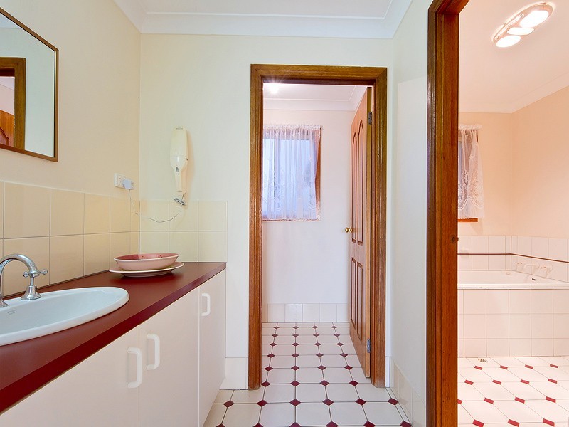 5 Gannet Court, Hallett Cove SA 5158