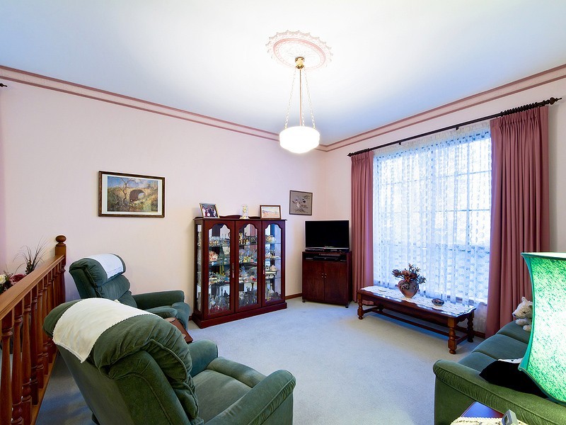 20 Kurrambi Crescent, Hallett Cove SA 5158