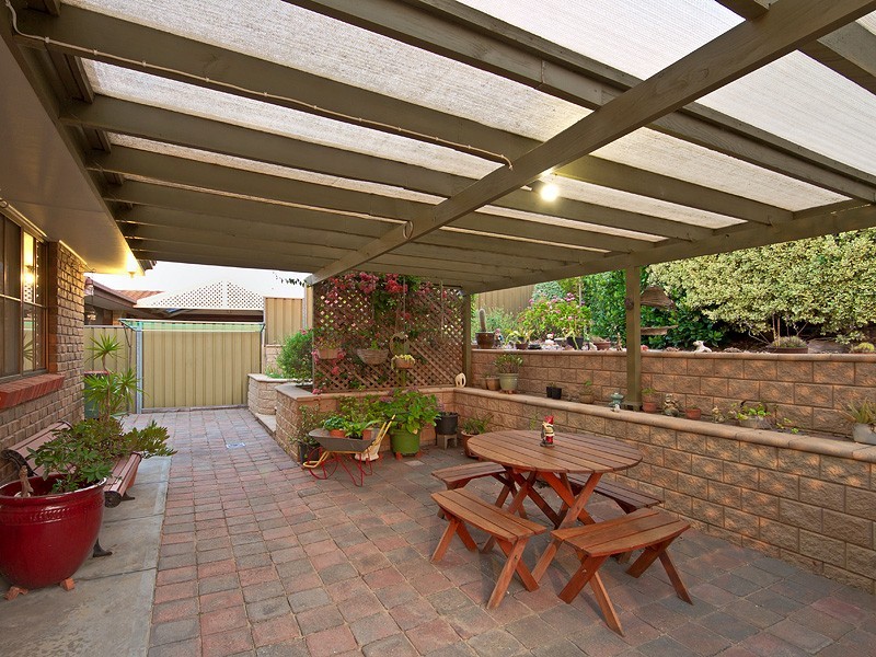 20 Kurrambi Crescent, Hallett Cove SA 5158