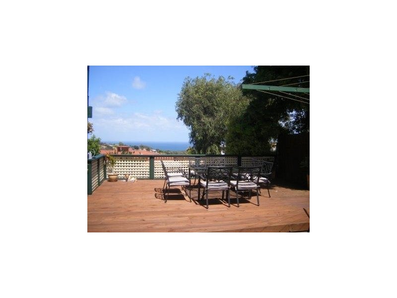 33 Coorabie Crescent, Hallett Cove SA 5158