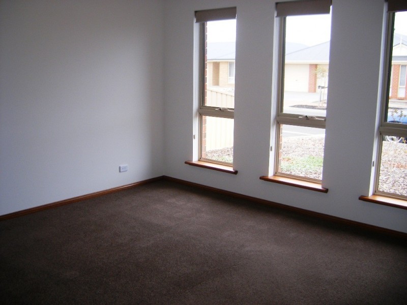 10 COAST GUARD ROAD, Seaford Meadows SA 5169