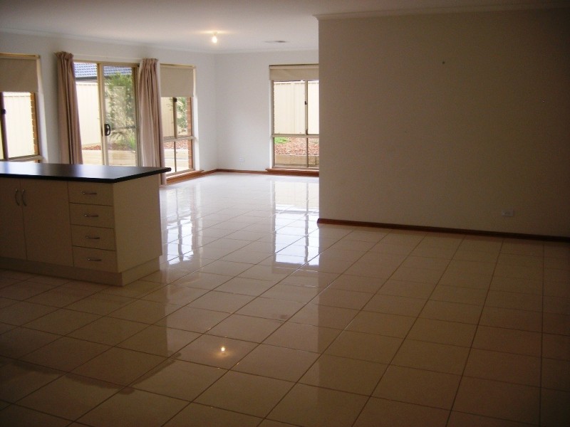 10 COAST GUARD ROAD, Seaford Meadows SA 5169