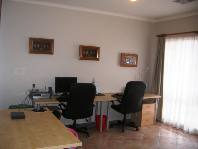 21 BROOKS CIRCUIT, Woodcroft SA 5162