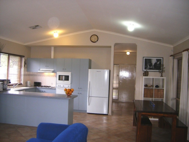 21 BROOKS CIRCUIT, Woodcroft SA 5162