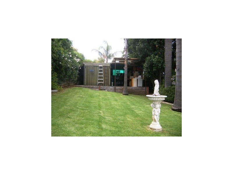 25 HEYSEN DRIVE, Sheidow Park SA 5158