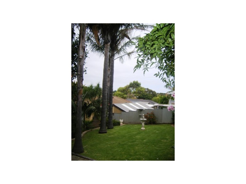 25 HEYSEN DRIVE, Sheidow Park SA 5158