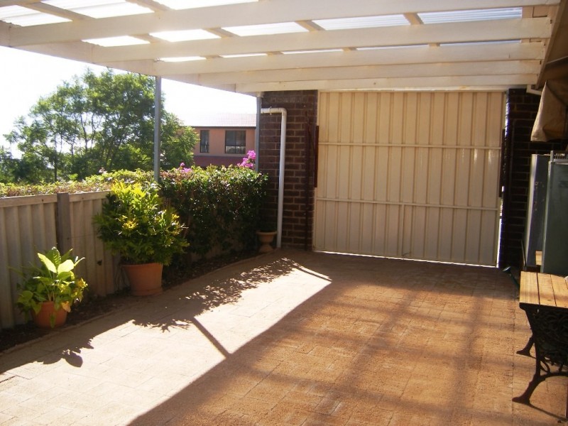 4 Resolute Crescent, Hallett Cove SA 5158