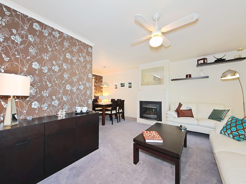 11 Lyons Cct, Trott Park SA 5158