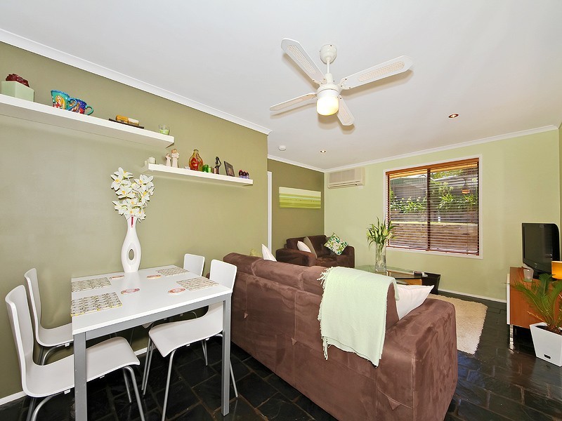 11 Lyons Cct, Trott Park SA 5158