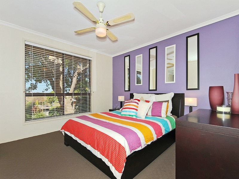 11 Lyons Cct, Trott Park SA 5158