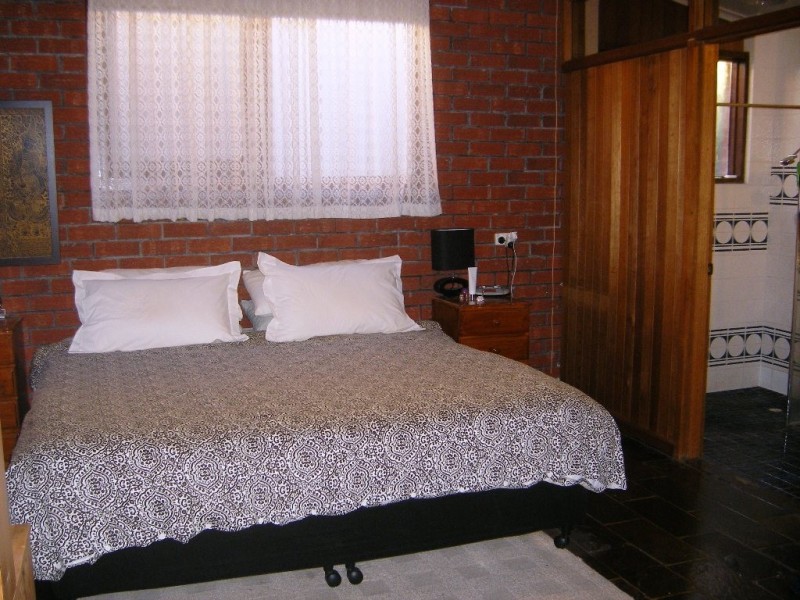 1 LIVONIA STREET, Hallett Cove SA 5158