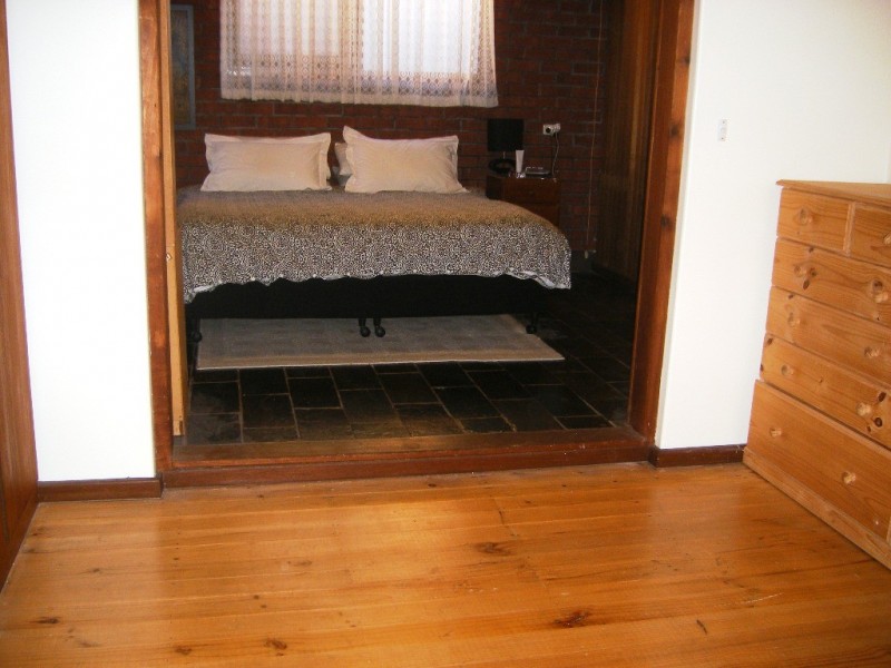 1 LIVONIA STREET, Hallett Cove SA 5158