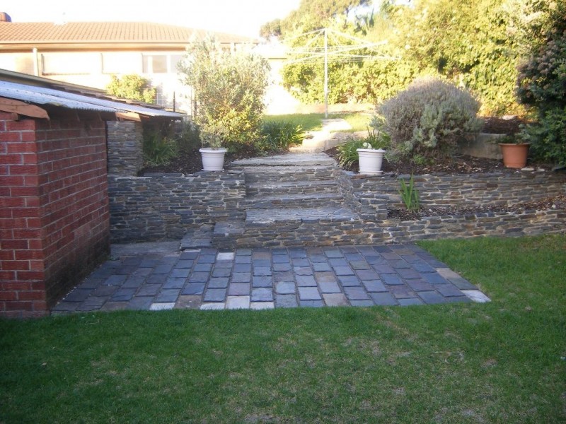 1 LIVONIA STREET, Hallett Cove SA 5158