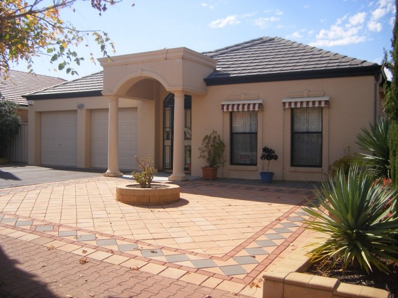 19 HOLDFAST DRIVE, Sheidow Park SA 5158