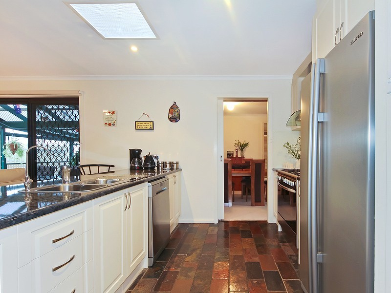 44 Oakvale Way, Hallett Cove SA 5158