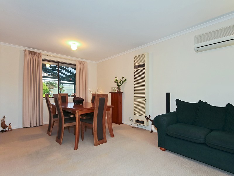 44 Oakvale Way, Hallett Cove SA 5158