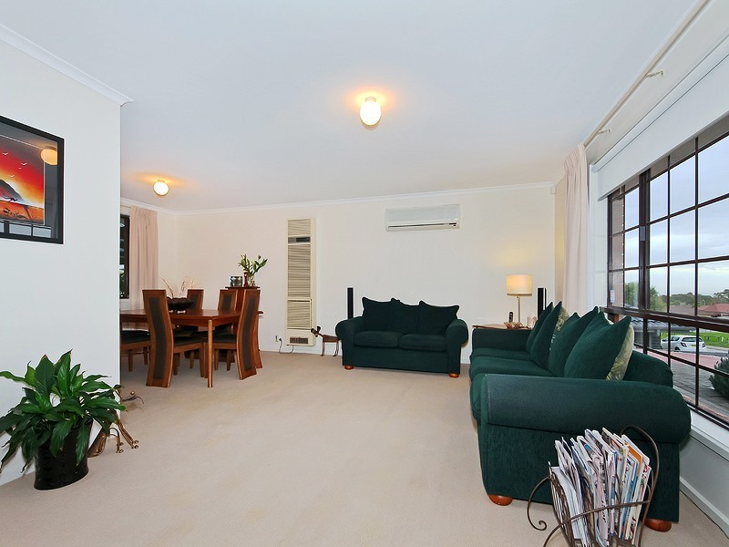 44 Oakvale Way, Hallett Cove SA 5158